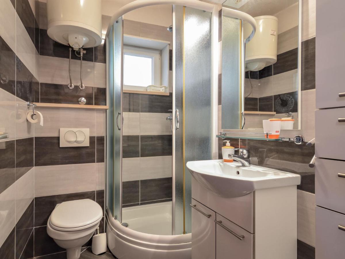 Apartment Ana - Brc100 By Interhome Supetar Eksteriør billede